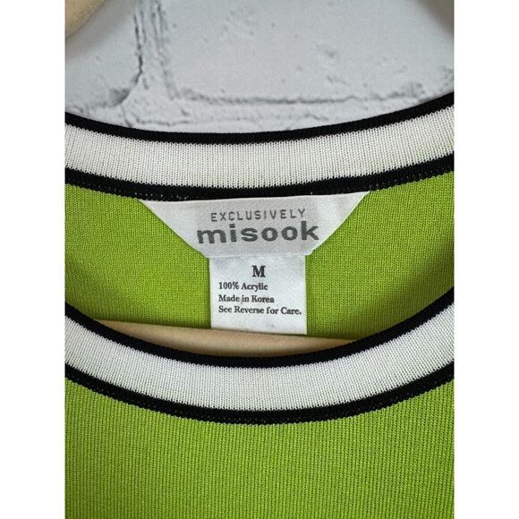 MISOOK green black white trim sleeveless knit top sweater M NWOT - Picture 3 of 5